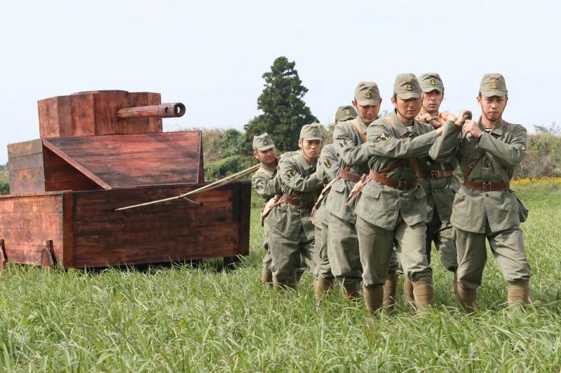 陸に上がった軍艦